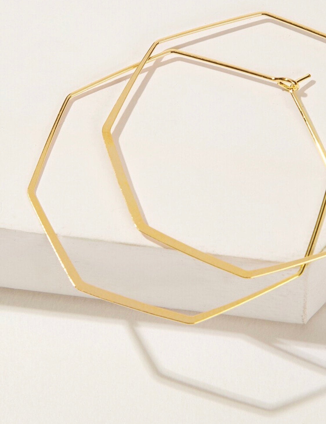 Octagon Shaped Hoop Earrings, Gold Hoop Earrings, Hoop Earrings, Trendy Earrings, Octagon Earrings, Gold Earrings, Stylish Earrings