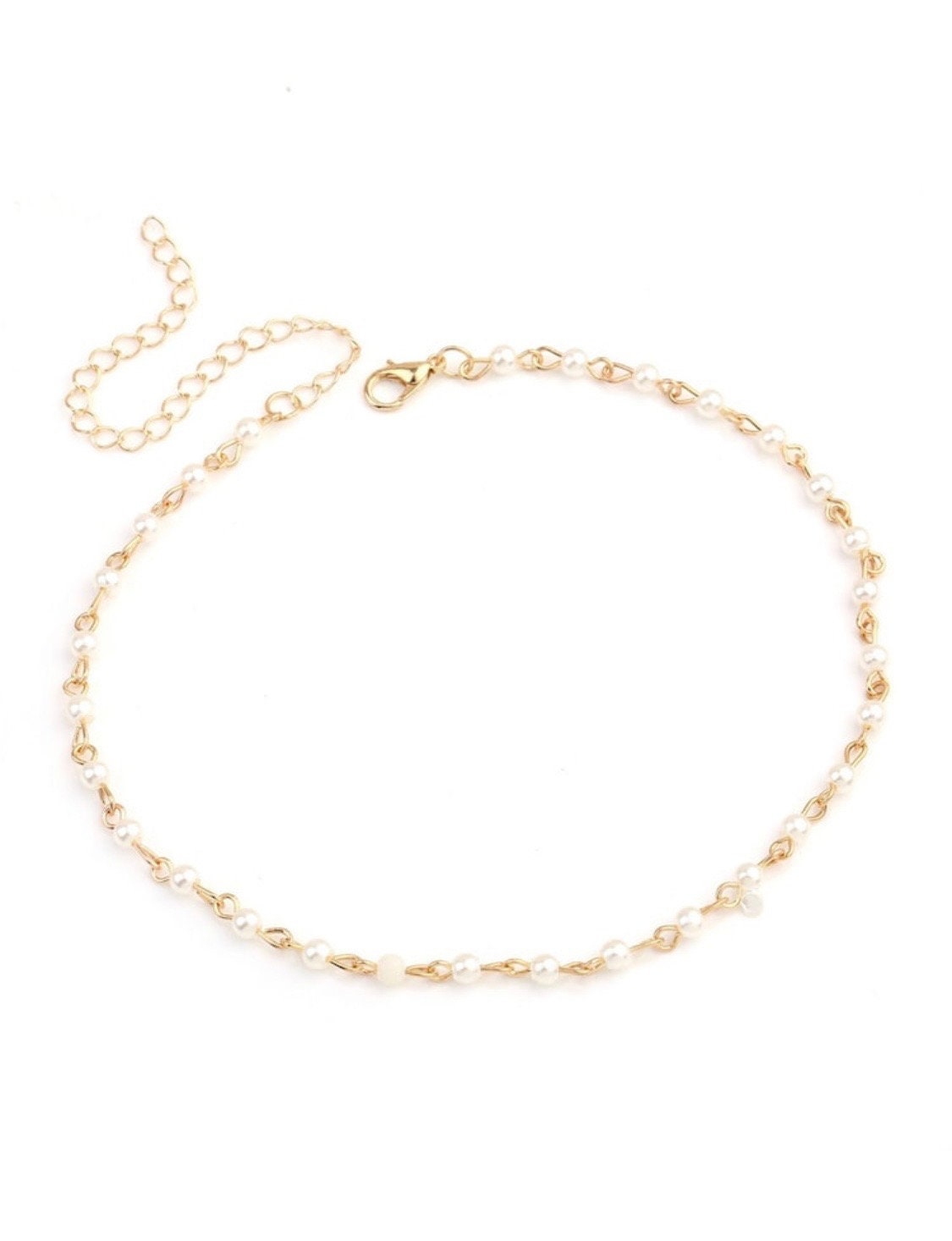 Faux Pearl Choker Necklace