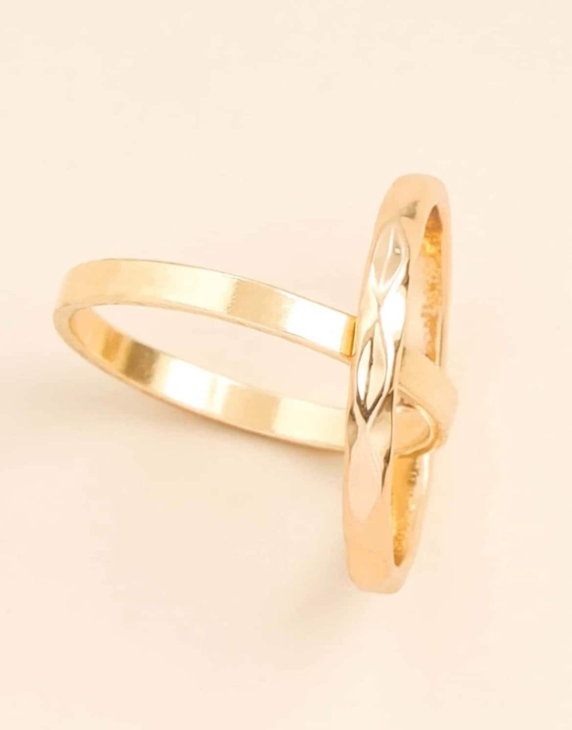 5 piece minimalist gold ring set, simple gold rings, stacking gold ring set, thin gold ring bands, simplistic gold rings, assorted ring set