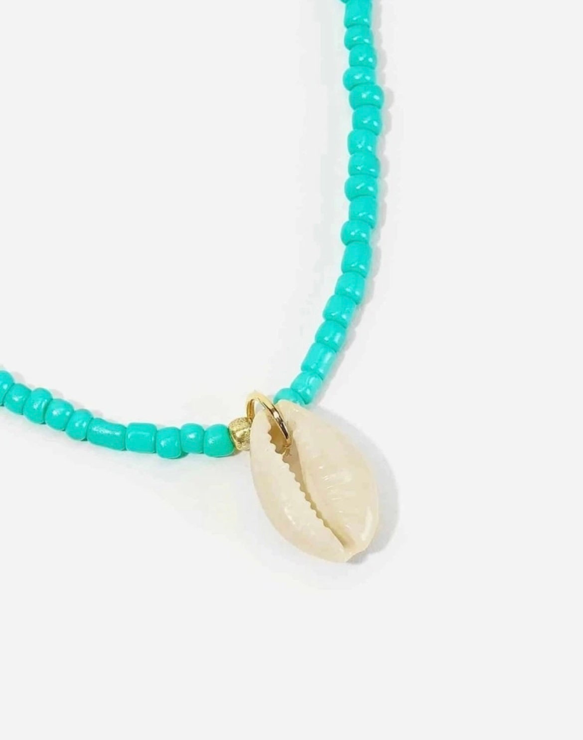 Shell Pendant Beaded Necklace