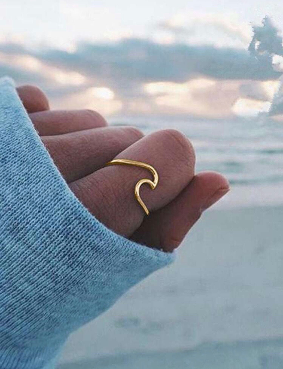 Ocean Wave Ring in Gold